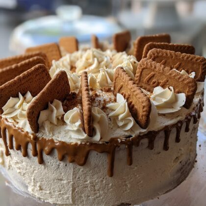Lotus Biscoff Cake
